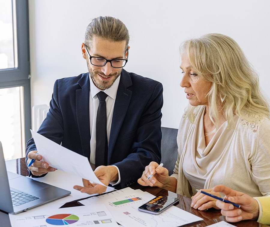 How to have a fantastic career opportunity with minimal spending blog image career